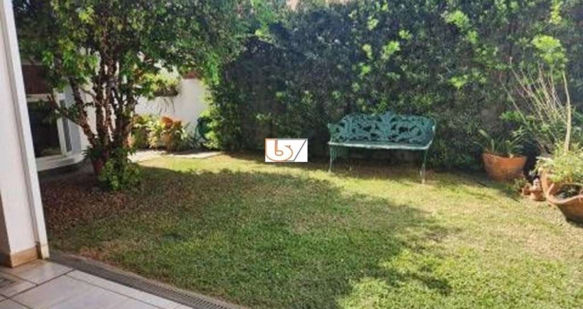 Casa de Condomínio para venda em Tamboré de 220.00m² com 3 Quartos, 1 Suite e 2 Garagens