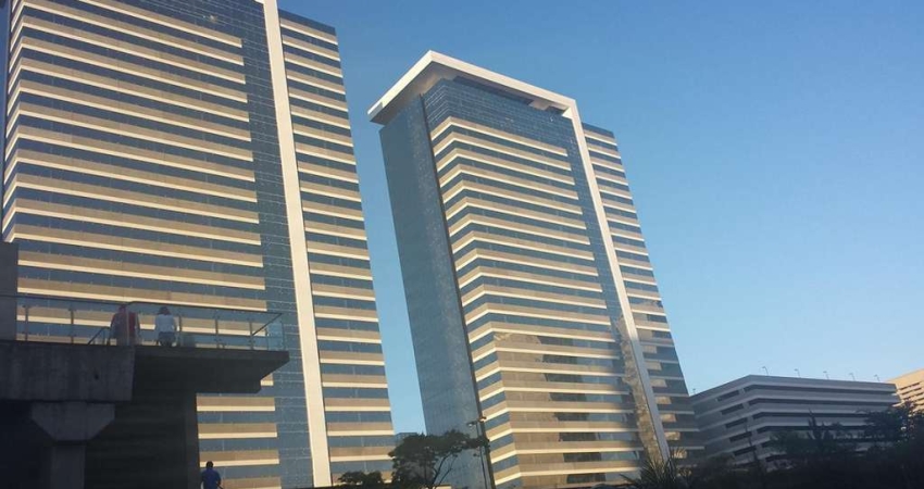 Sala Comercial para alugar em Alphaville Centro Industrial E Empresarial/alphaville. de 103.00m² com 4 Garagens