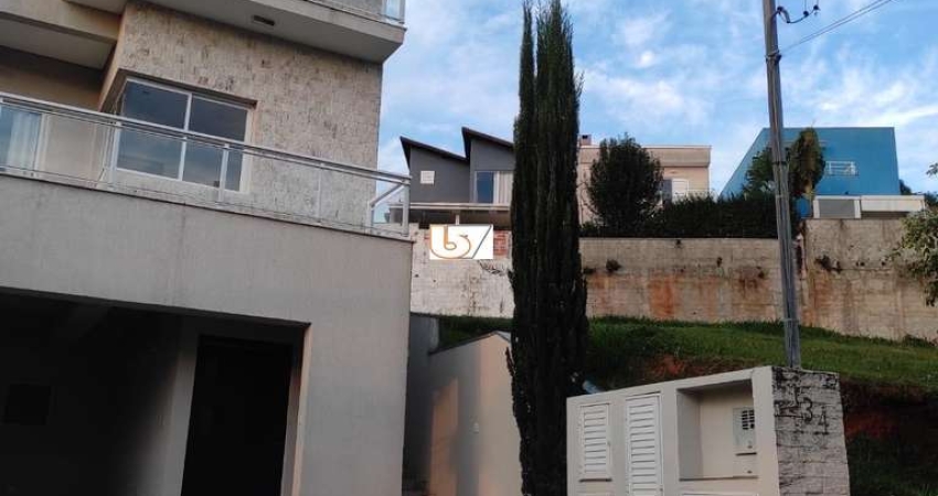 Casa de Condomínio para alugar em Suru de 350.00m² com 3 Quartos, 3 Suites e 4 Garagens