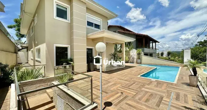Casa de Condomínio para venda e aluguel em Granja Viana de 358.00m² com 4 Quartos, 2 Suites e 3 Garagens