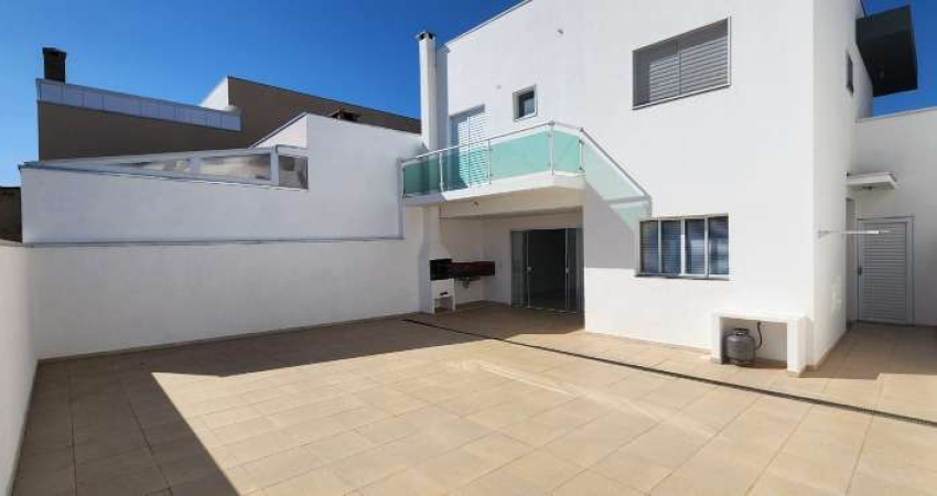 Casa para alugar em Condomínio Golden Park Residence de 250.00m² com 3 Quartos, 1 Suite e 4 Garagens