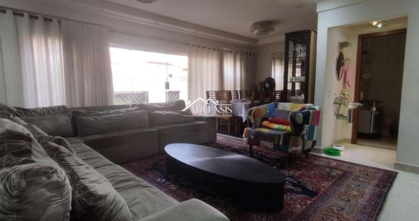 Sobrado para venda em Nova Petrópolis de 400.00m² com 4 Quartos, 2 Suites e 5 Garagens