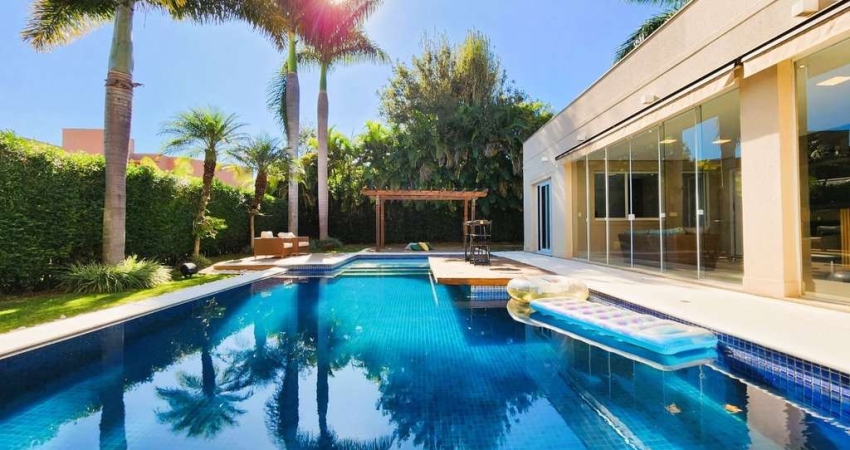 Casa para venda em Lago Azul de 1194.00m² com 4 Quartos, 4 Suites e 6 Garagens