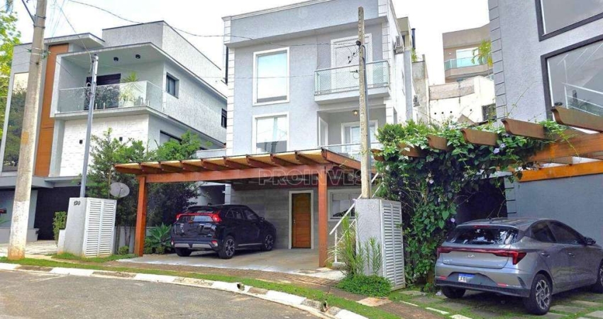 Casa de Condomínio para venda em Granja Viana de 220.00m² com 4 Quartos, 2 Suites e 4 Garagens