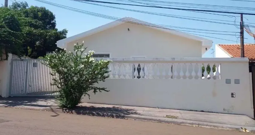 Casa para venda em Jardim Universal de 203.00m² com 5 Quartos e 3 Garagens