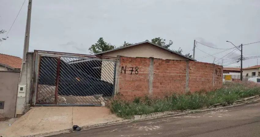 Casa para venda em Jardim Universal de 54.00m² com 2 Quartos e 2 Garagens