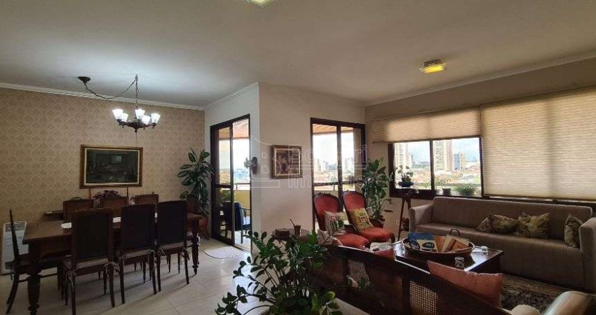 Apartamento para venda em Centro de 193.00m² com 3 Quartos, 3 Suites e 2 Garagens