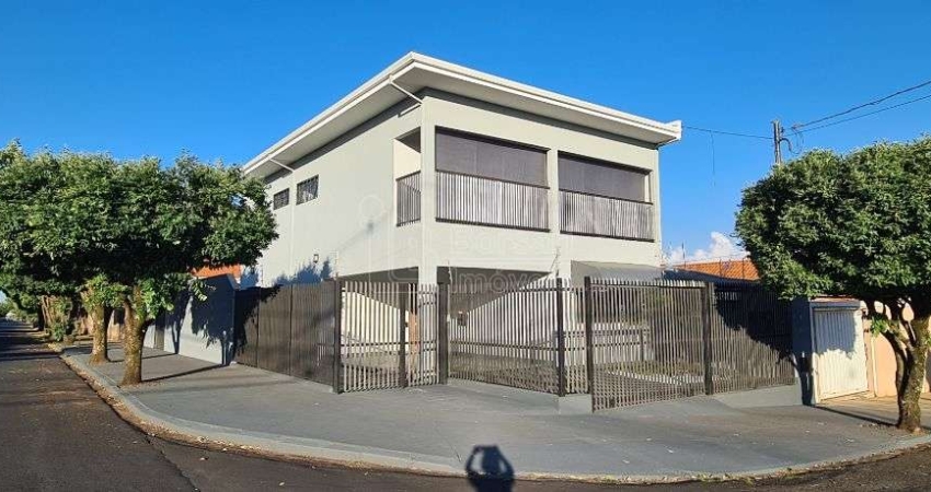 Sobrado para venda em Jardim Tabapuã (vila Xavier) de 291.00m² com 5 Quartos, 1 Suite e 5 Garagens