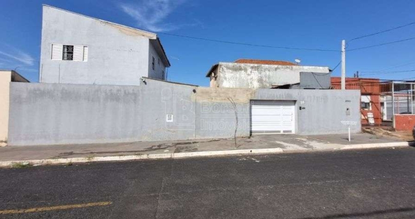 Sobrado para venda em Jardim Das Estações (vila Xavier) de 196.00m² com 3 Quartos