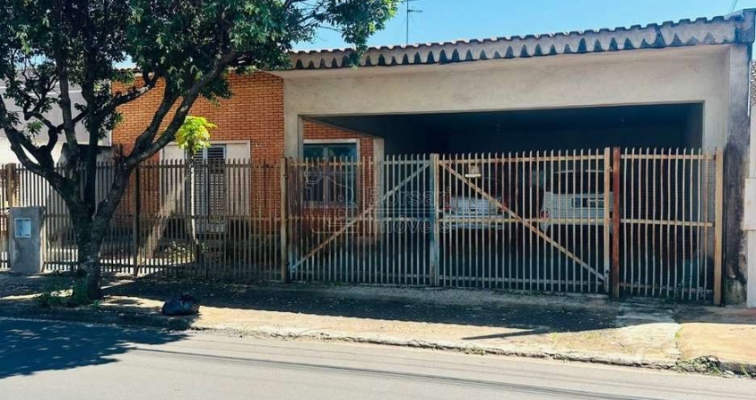 Casa para venda em Jardim Pinheiros (vila Xavier) de 221.00m² com 4 Quartos, 3 Suites e 2 Garagens