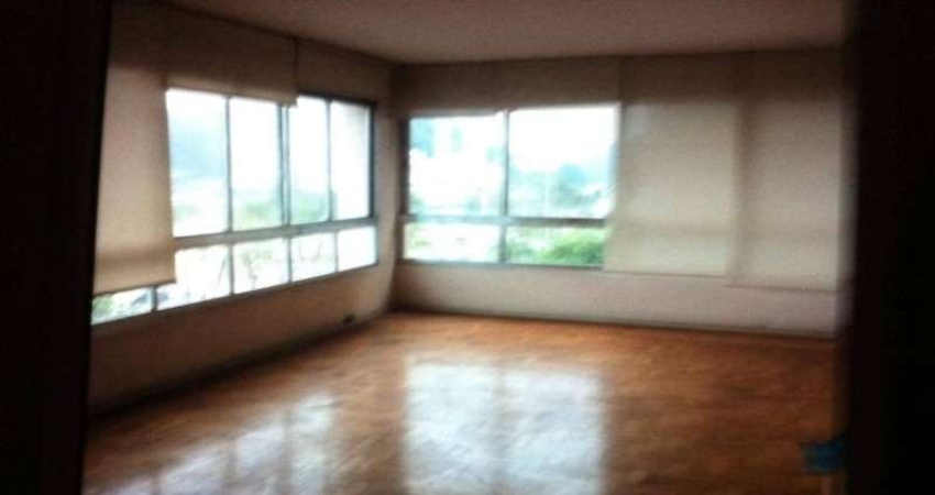 Apartamento para venda em Itararé de 297.00m² com 4 Quartos e 1 Garagem