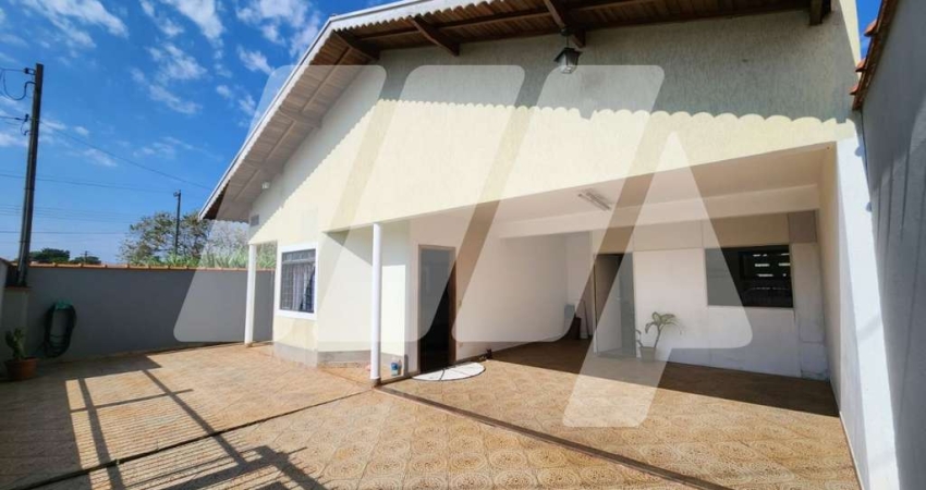 Casa para venda em São Pedro de 179.00m² com 3 Quartos, 1 Suite e 2 Garagens