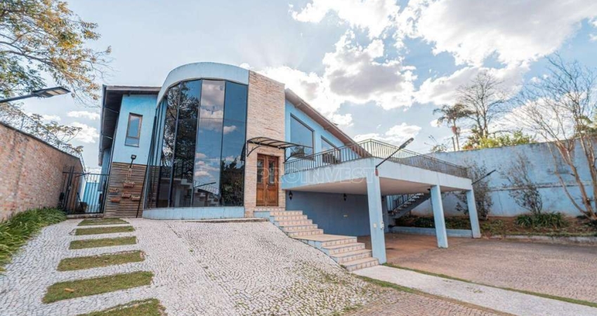 Casa de Condomínio para venda em Granja Viana de 617.00m² com 4 Quartos, 4 Suites e 8 Garagens