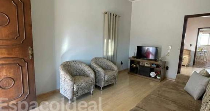 Casa para venda em Vila Marimbondo de 169.00m² com 2 Quartos, 1 Suite e 2 Garagens