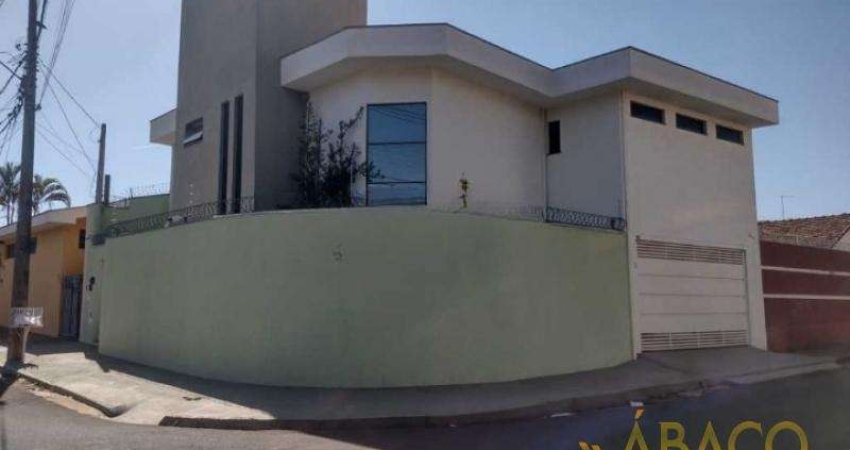 Sobrado para alugar em Cidade Jardim de 198.14m² com 3 Quartos, 1 Suite e 2 Garagens
