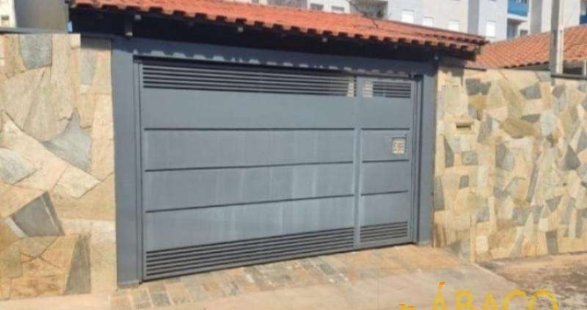 Casa para alugar em Centro de 115.89m² com 3 Quartos e 2 Garagens