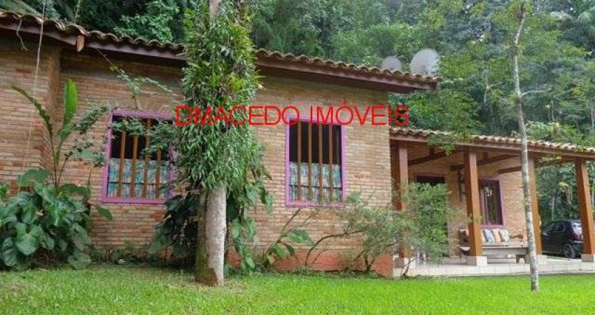Casa para venda em Praia Domingas Dias de 718.00m² com 5 Quartos, 2 Suites e 7 Garagens