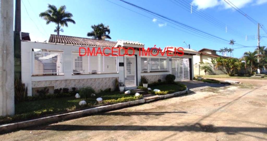 Casa para venda em Praia Da Lagoinha de 297.00m² com 3 Quartos, 1 Suite e 3 Garagens