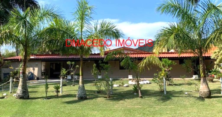 Casa para venda em Condominio Lagoinha de 130.00m² com 3 Quartos e 3 Suites