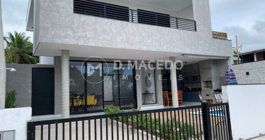 Casa para alugar em Condominio Lagoinha de 349.00m² com 6 Quartos, 4 Suites e 2 Garagens
