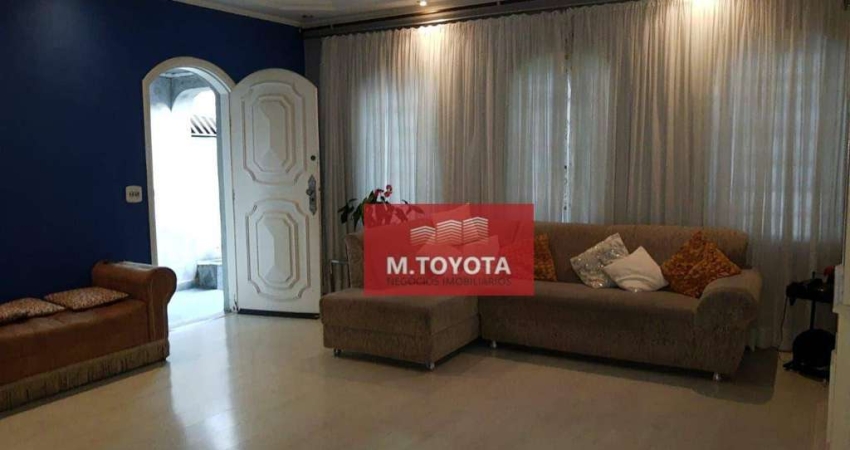 Sobrado para venda em Jardim Santa Mena de 180.00m² com 3 Quartos, 1 Suite e 2 Garagens