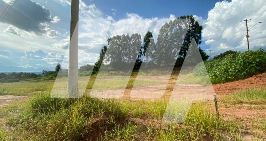 Terreno à venda no Centro, São Pedro 