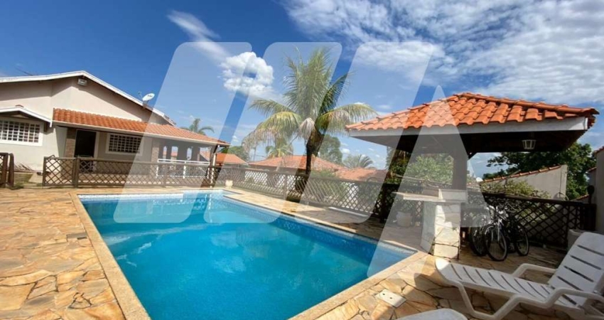 Casa para venda em São Pedro de 283.00m² com 3 Quartos, 1 Suite e 2 Garagens