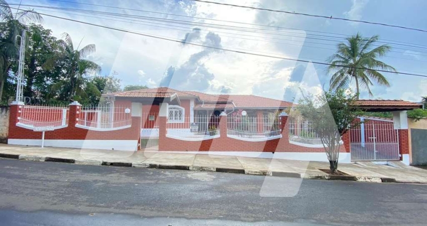Casa para venda em São Pedro de 300.00m² com 4 Quartos, 4 Suites e 3 Garagens