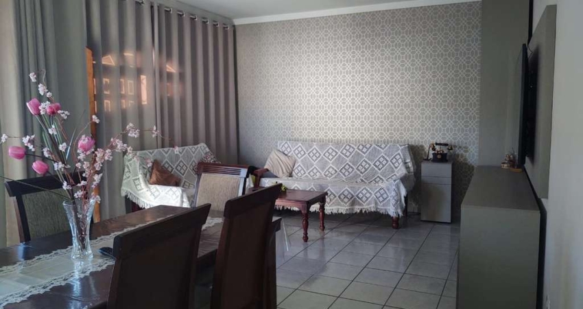 Casa para venda em Belém de 275.00m² com 4 Quartos, 1 Suite e 4 Garagens