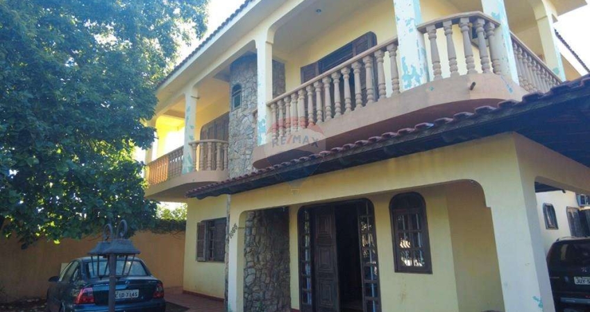 Casa para venda em Jardim Santa Rosa de 300.00m² com 5 Quartos, 3 Suites e 5 Garagens