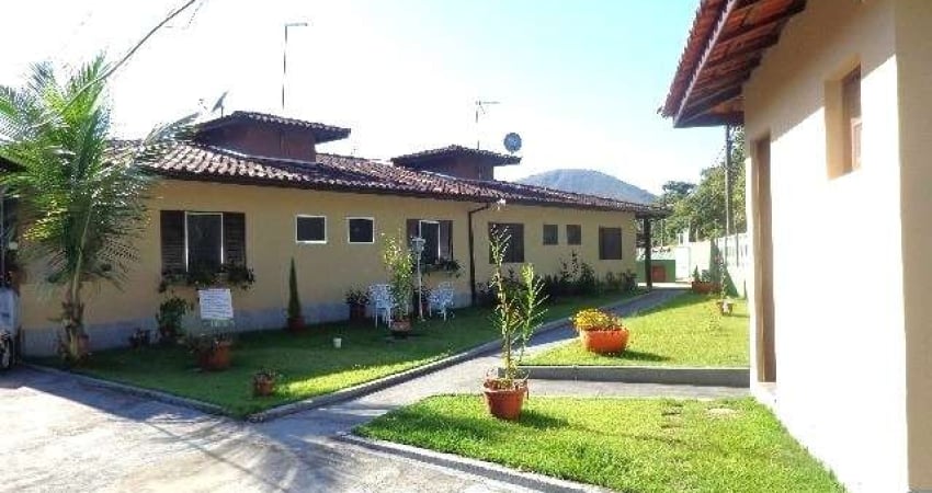 Casa para alugar em Martim De Sa de 56.00m² com 2 Quartos e 1 Garagem