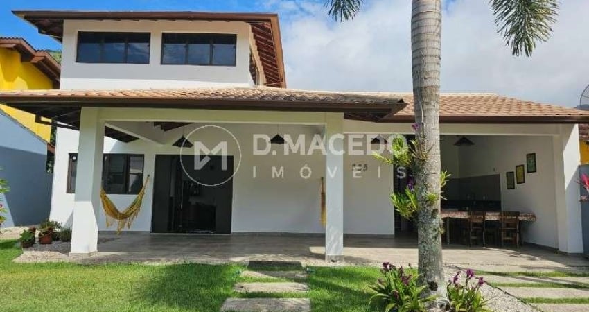 Casa para venda em Condominio Lagoinha de 357.00m² com 4 Quartos, 2 Suites e 2 Garagens