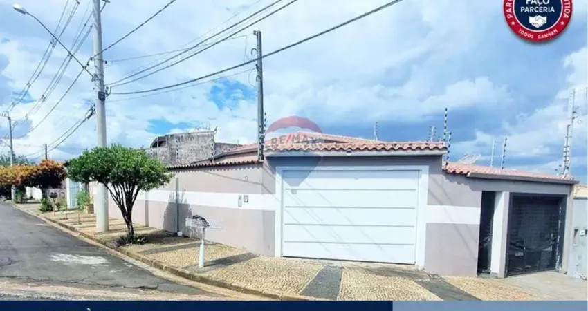 Casa para venda em Jardim Santa Luzia de 138.00m² com 3 Quartos, 1 Suite e 3 Garagens