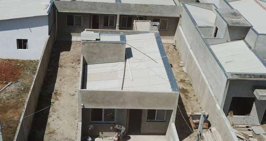 Casa para venda em Guaratuba de 49.00m² com 2 Quartos e 1 Suite