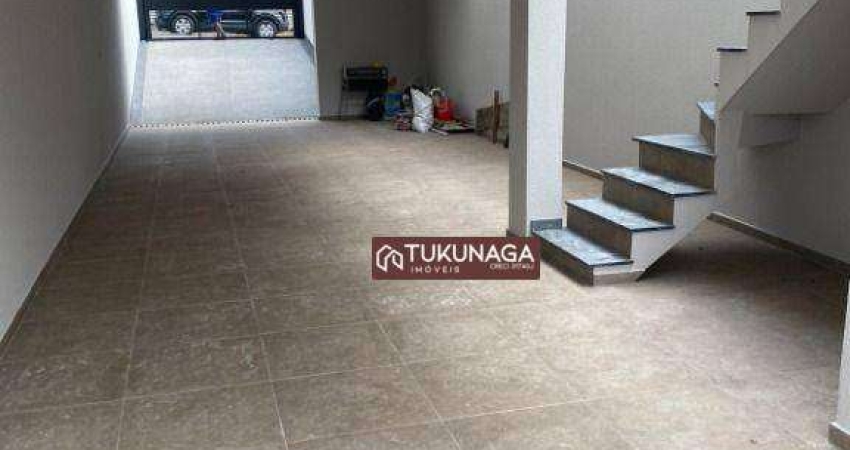 Sobrado para venda em Jardim Santa Mena de 170.00m² com 3 Quartos, 3 Suites e 6 Garagens