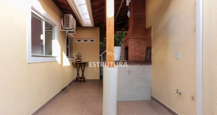 Casa para venda em Centro de 100.00m² com 2 Quartos e 2 Garagens
