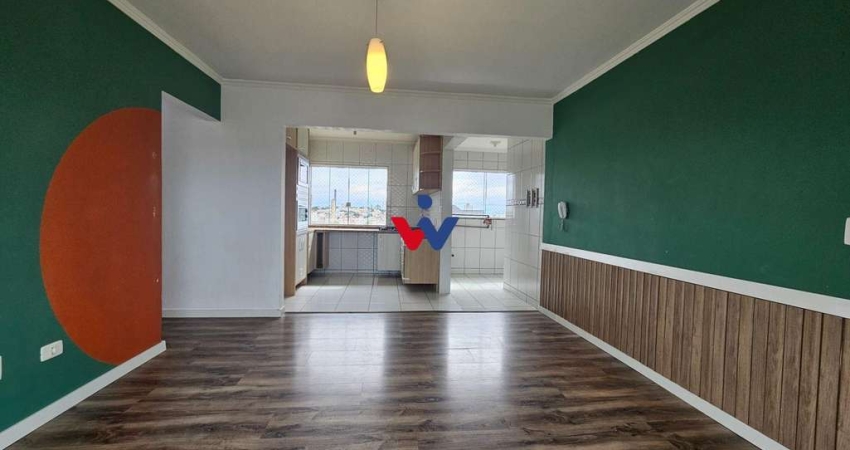 Apartamento para venda em Capão Raso de 70.00m² com 3 Quartos e 2 Garagens