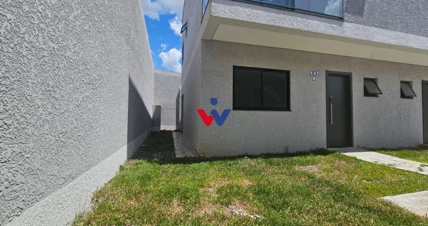 Sobrado para venda em Boqueirão de 126.00m² com 3 Quartos, 1 Suite e 2 Garagens