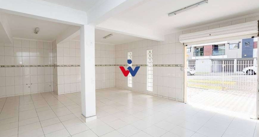 Sobrado para venda em Tingui de 268.00m² com 3 Quartos