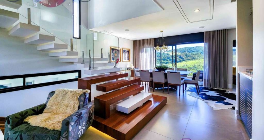 Casa para venda em Santa Isabel de 360.00m² com 4 Quartos, 4 Suites e 4 Garagens