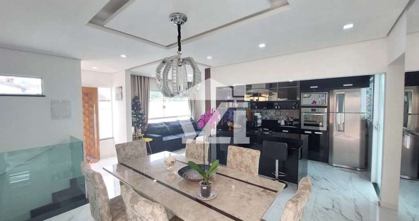Sobrado para venda em Conjunto Habitacional Ana Paula de 275.00m² com 3 Quartos, 1 Suite e 4 Garagens