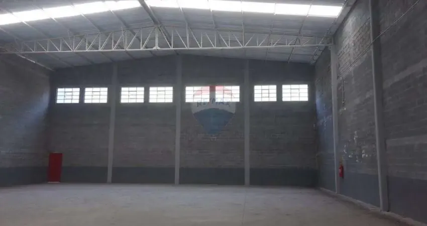 Galpão / Depósito / Armazém para alugar em Parque Maringá de 600.00m²