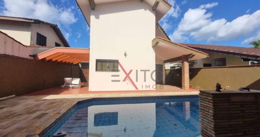 Casa de Condomínio para venda em Centro de 204.00m² com 2 Quartos e 2 Suites