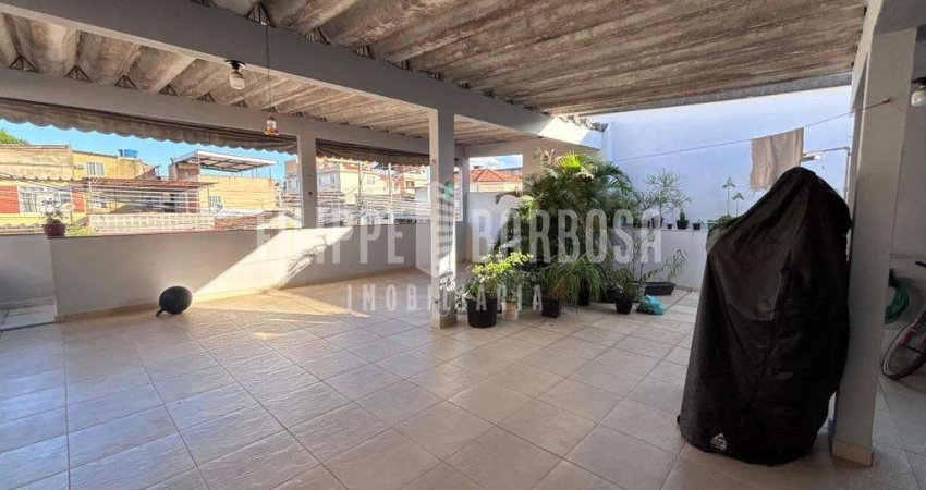 Casa para venda em Irajá de 102.00m² com 3 Quartos, 2 Suites e 3 Garagens