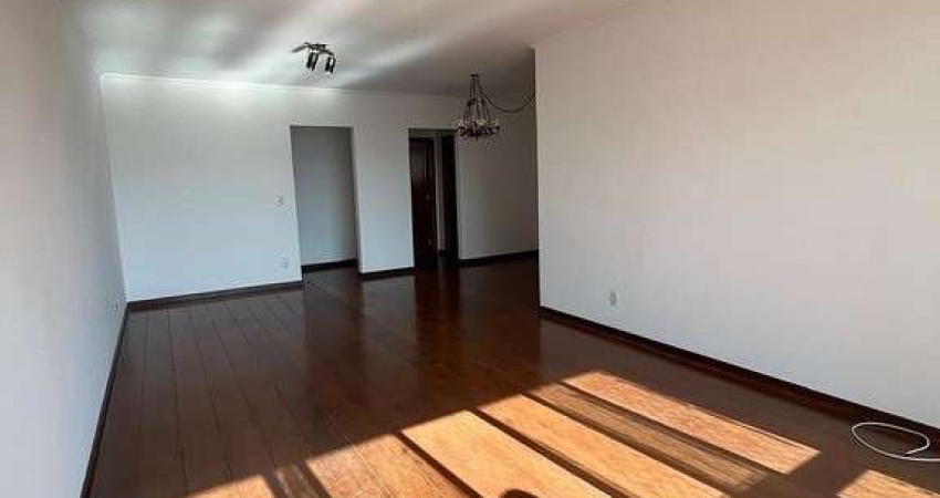 Apartamento para venda em Centro de 175.00m² com 4 Quartos, 1 Suite e 2 Garagens