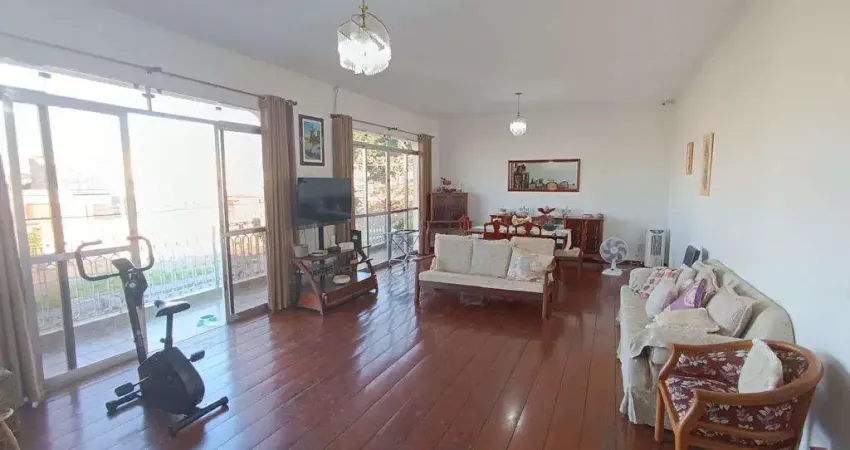 Casa para venda e aluguel em Parque Brasil 500 de 407.98m² com 6 Quartos, 3 Suites e 7 Garagens