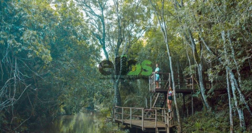 Fazenda / Sítio para venda em Zona Rural de 12.00m² com 7 Quartos