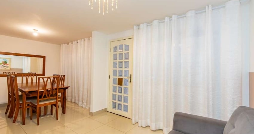 Sobrado para venda em Xaxim de 115.00m² com 3 Quartos e 2 Garagens