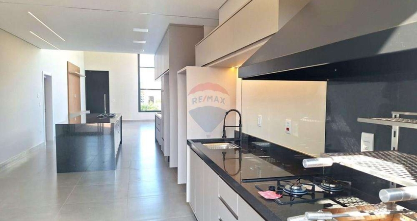 Casa de Condomínio para alugar em Santa Cruz de 212.00m² com 3 Quartos, 2 Suites e 2 Garagens
