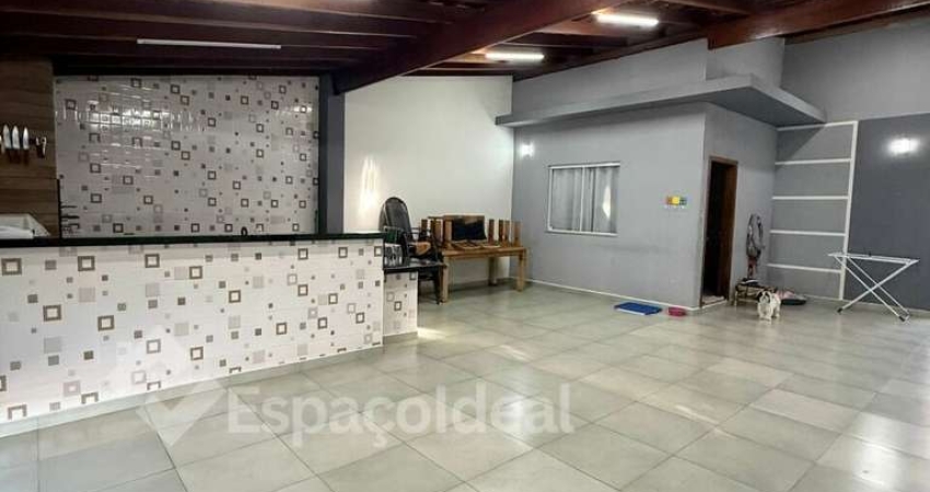 Casa para venda em Jardim Canaã de 145.00m² com 2 Quartos e 3 Garagens